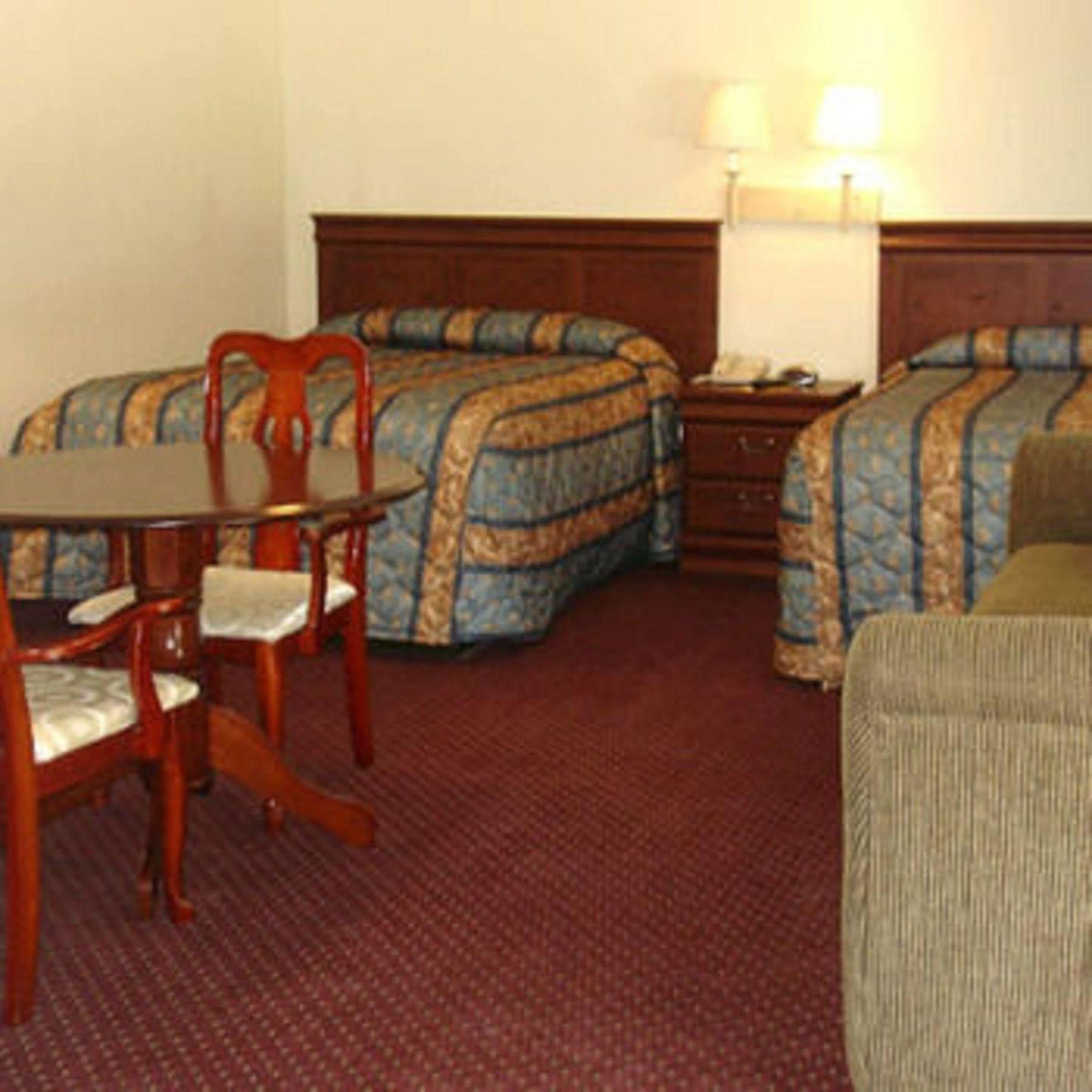 The Whispering Pines Motel- Whitestone White Stone 객실 사진