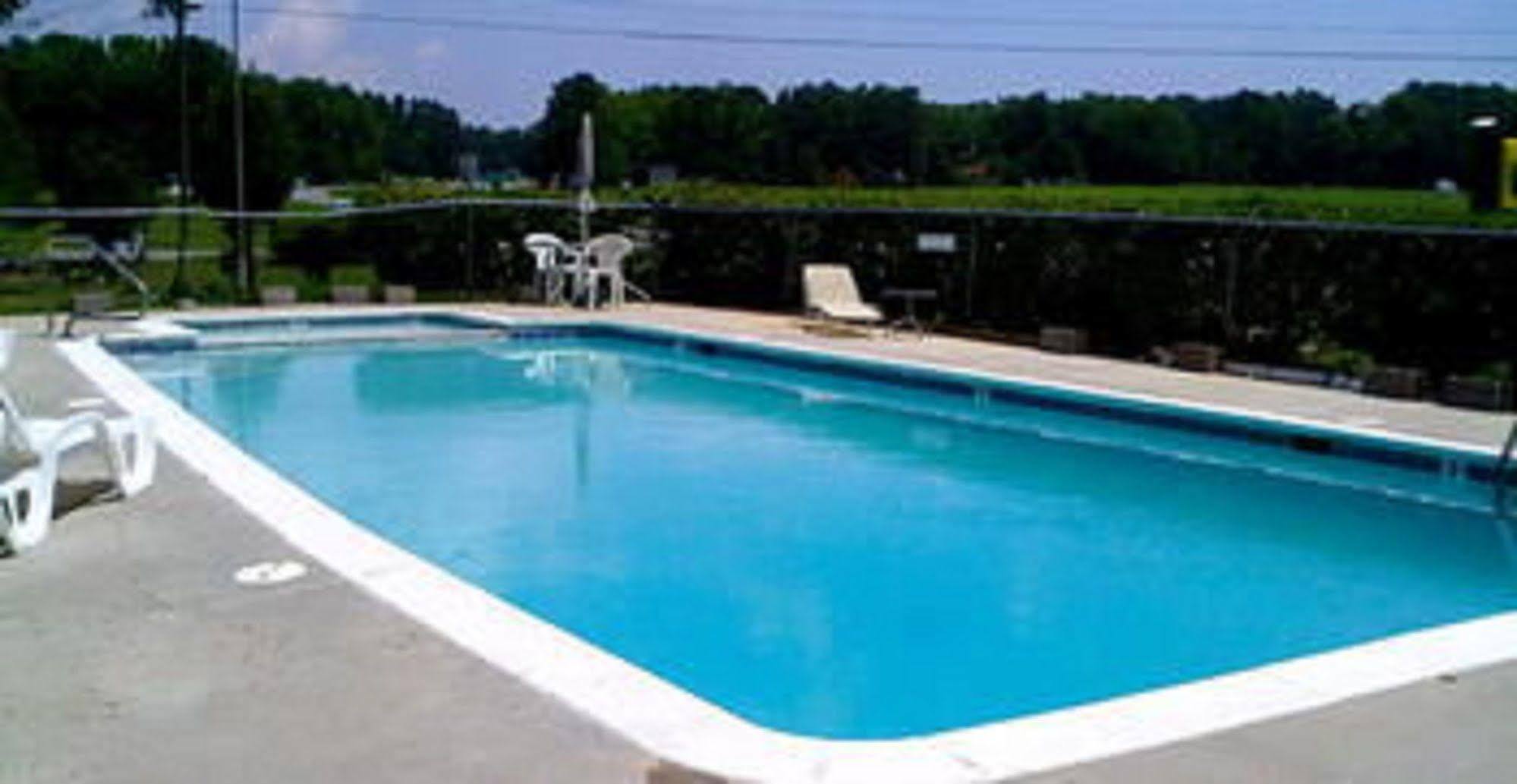 The Whispering Pines Motel- Whitestone White Stone 외부 사진